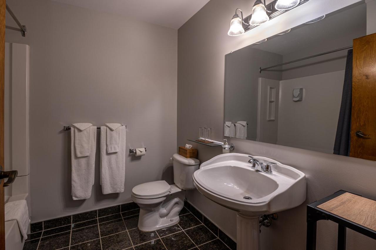 Manoir D'Orsennens Hotell Lac-Mégantic Exteriör bild