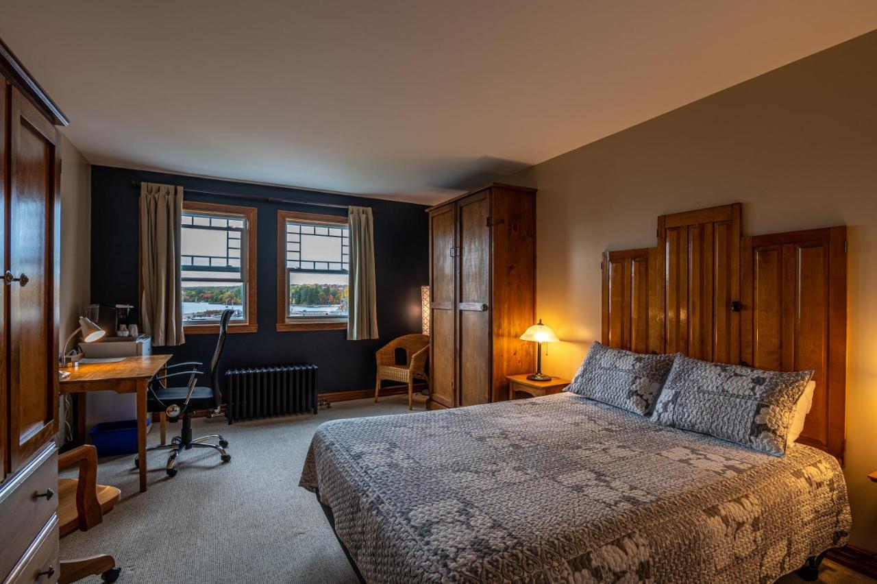 Manoir D'Orsennens Hotell Lac-Mégantic Exteriör bild